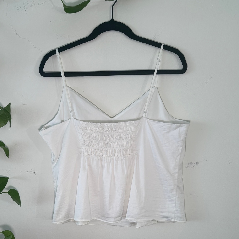 Elizabeth and James White Sleeveless White Smocked Back Camisole Blouse - Picture 3 of 9